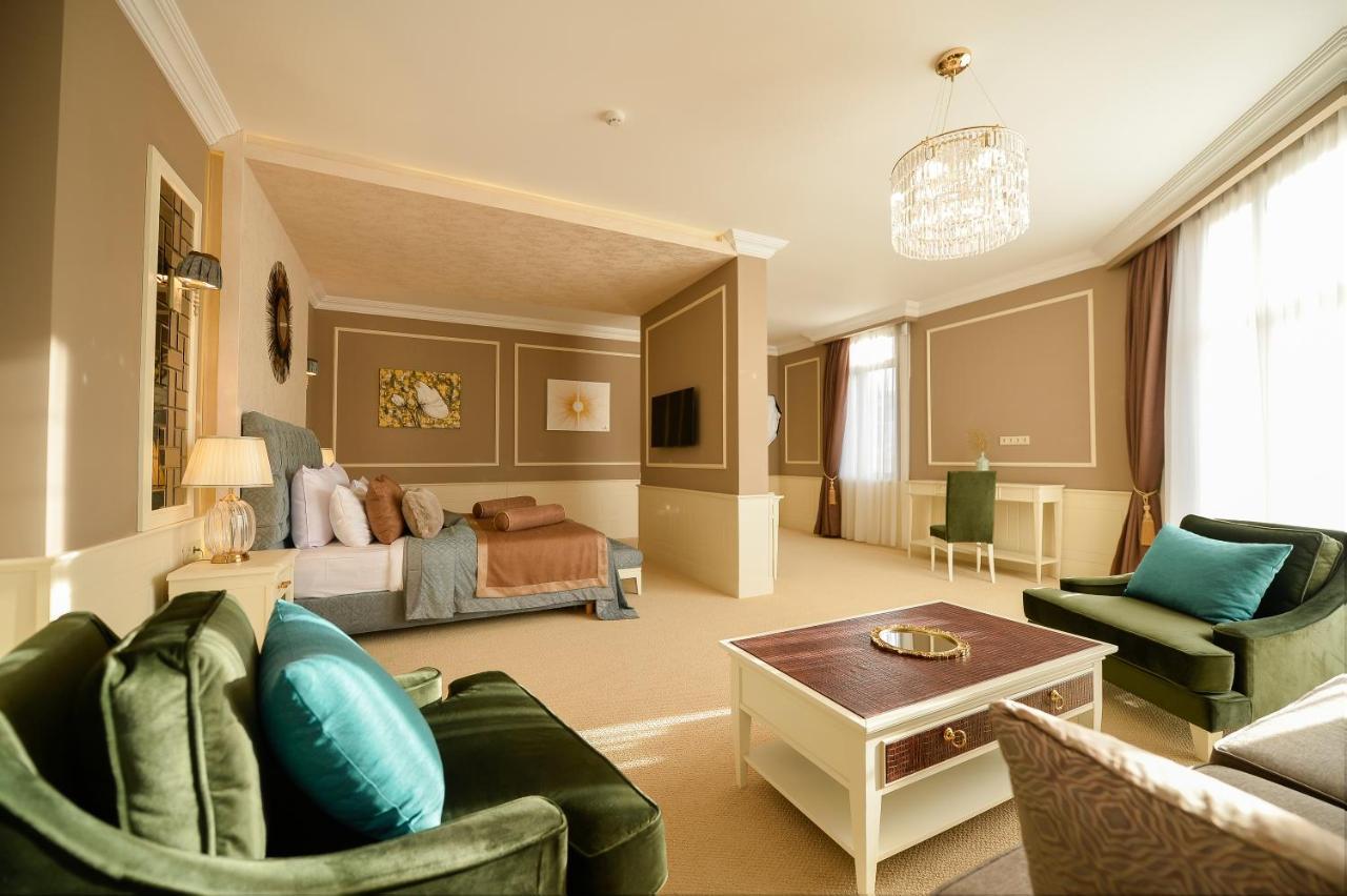 Royal Casino & Hotel Batoumi Extérieur photo